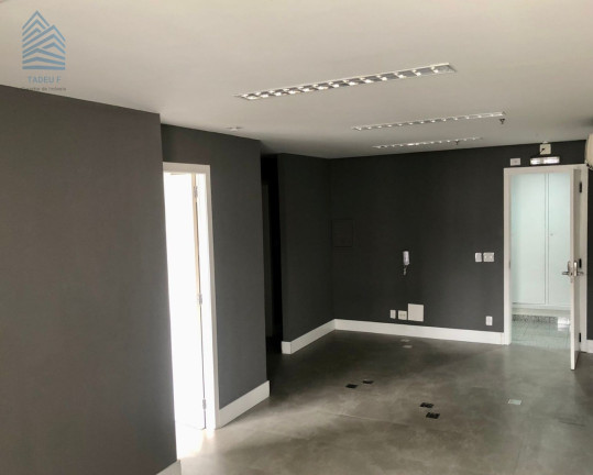 Imóvel com 1 Quarto para Alugar, 45 m² em Itaim Bibi - São Paulo