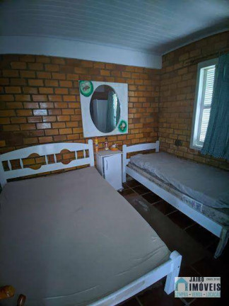 Imagem Casa com 9 Quartos à Venda, 360 m² em Centro - Balneário Pinhal Imagem Casa com 9 Quartos à Venda, 360 m² em Centro - Balneário Pinhal