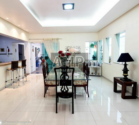 Imagem Casa com 3 Quartos à Venda, 250 m² em Tarumã - Manaus