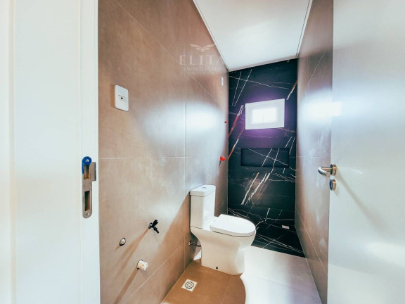 Imagem Sobrado com 3 Quartos à Venda, 131 m² em Centro - Barra Velha