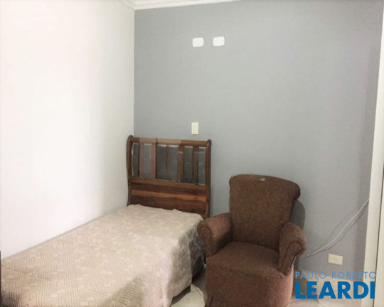 Imagem Sobrado com 3 Quartos à Venda, 240 m² em Jardim Utinga - Santo André Imagem Sobrado com 3 Quartos à Venda, 240 m² em Jardim Utinga - Santo André