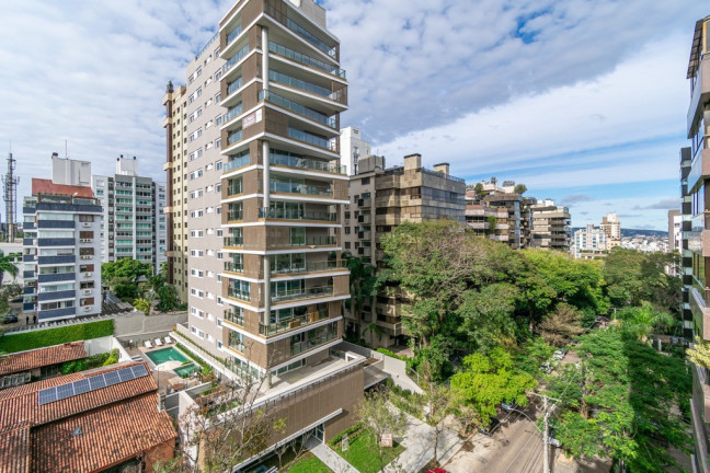 Imagem Imóvel com 2 Quartos à Venda, em Petrópolis - Porto Alegre Imagem Imóvel com 2 Quartos à Venda, em Petrópolis - Porto Alegre