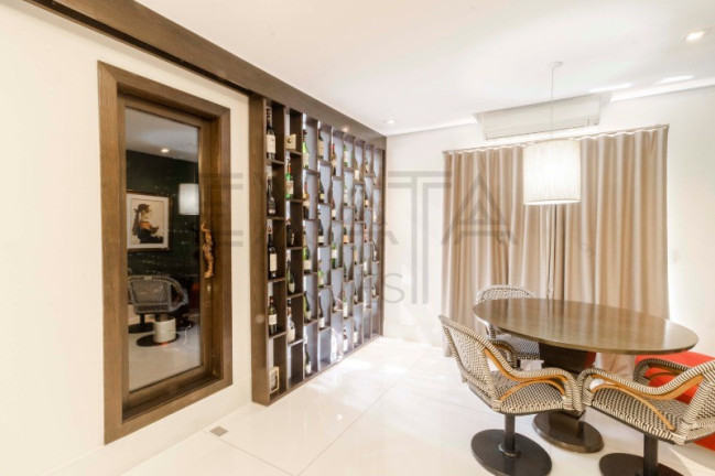 Imagem Imóvel com 4 Quartos à Venda, 420 m² em Morumbi - São Paulo Imagem Imóvel com 4 Quartos à Venda, 420 m² em Morumbi - São Paulo