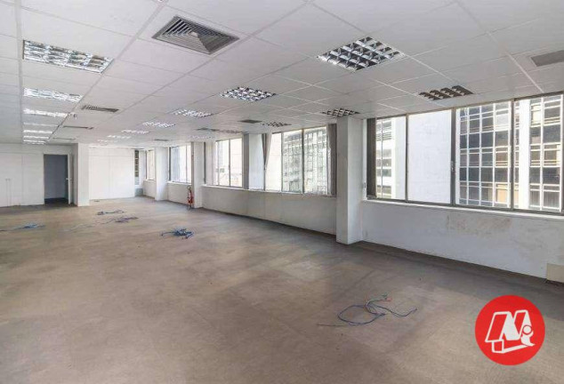 Imagem Sala Comercial à Venda ou Locação, 790 m² em Centro - Porto Alegre Imagem Sala Comercial à Venda ou Locação, 790 m² em Centro - Porto Alegre