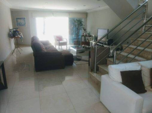 Imagem Casa com 4 Quartos à Venda, 300 m² em Alphaville - Santana De Parnaíba Imagem Casa com 4 Quartos à Venda, 300 m² em Alphaville - Santana De Parnaíba