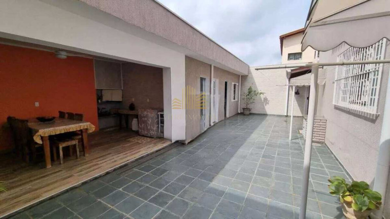 Imagem Sobrado com 3 Quartos à Venda, 312 m² em Nova Campinas - Campinas
