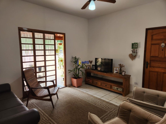 Casa com 3 Quartos à Venda, 169 m² em Jardim Araritaguaba - Porto Feliz