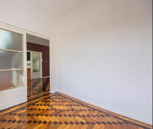 Imagem Apartamento com 2 Quartos à Venda, 51 m² em Moinhos De Vento - Porto Alegre