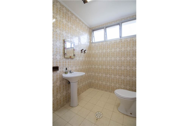 Imagem Casa com 4 Quartos à Venda, 421 m² em Vila Rosália - Guarulhos Imagem Casa com 4 Quartos à Venda, 421 m² em Vila Rosália - Guarulhos