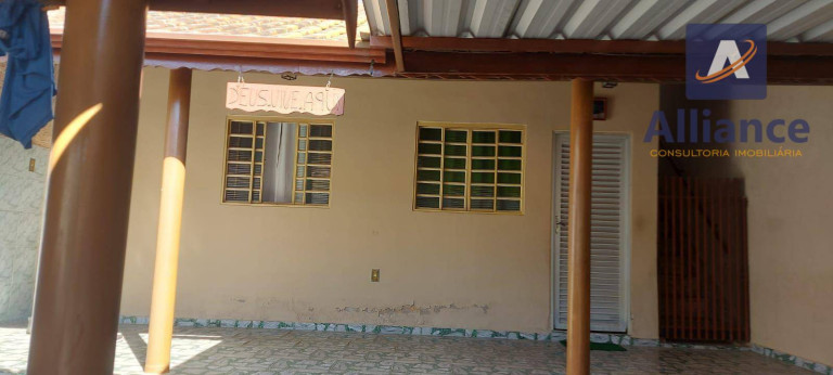 Imagem Casa com 2 Quartos à Venda, 130 m² em Santo Antônio - Louveira