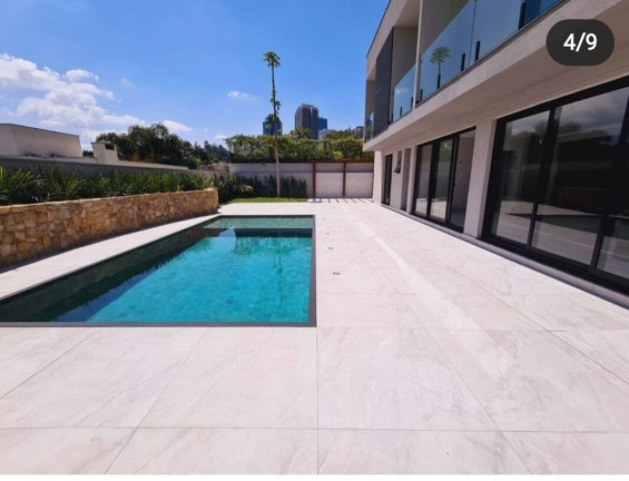 Imagem Casa com 5 Quartos à Venda, 740 m² em Alphaville Residencial Dois - Barueri Imagem Casa com 5 Quartos à Venda, 740 m² em Alphaville Residencial Dois - Barueri