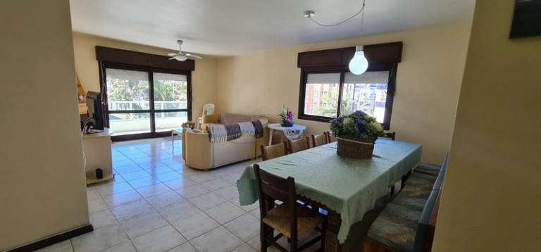 Imagem Apartamento com 3 Quartos à Venda, 148 m² em Royal Palace - Capão Da Canoa