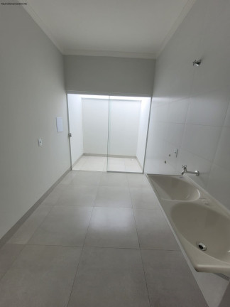 Imagem Imóvel com 4 Quartos à Venda,  em Sinop - Sinop