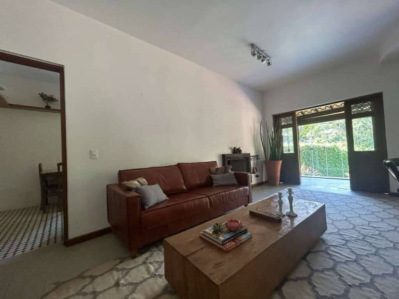 Imagem Casa de Condomínio com 3 Quartos à Venda, em Chácara Dos Lagos - Carapicuíba Imagem Casa de Condomínio com 3 Quartos à Venda, em Chácara Dos Lagos - Carapicuíba