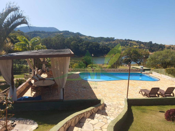 Chácara com 4 Quartos à Venda, 233 m² em Paiol Grande - Joanópolis