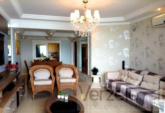 Imagem Apartamento com 4 Quartos para Temporada, 180 m² em Centro - Balneário Camboriú Imagem Apartamento com 4 Quartos para Temporada, 180 m² em Centro - Balneário Camboriú