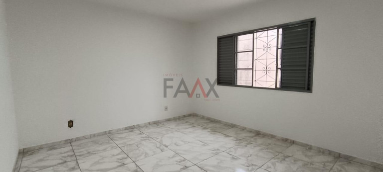 Imagem Casa com 2 Quartos para Alugar, 230 m² em Santana - Guarapuava Imagem Casa com 2 Quartos para Alugar, 230 m² em Santana - Guarapuava