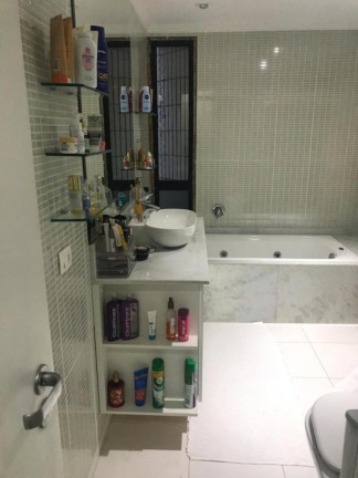 Imagem Imóvel com 5 Quartos à Venda, 227 m² em Vila Suzana - São Paulo