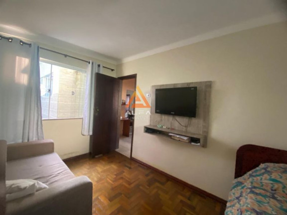 Imagem Casa com 3 Quartos à Venda, 400 m²