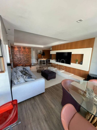 Imagem Apartamento com 3 Quartos à Venda, 154 m² em Centro - Balneário Camboriú Imagem Apartamento com 3 Quartos à Venda, 154 m² em Centro - Balneário Camboriú