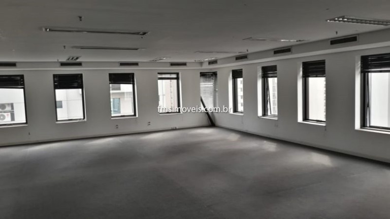 Imagem Sala Comercial para Alugar, 150 m² em Faria Lima - São Paulo Imagem Sala Comercial para Alugar, 150 m² em Faria Lima - São Paulo