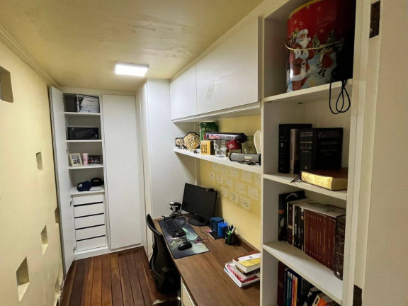 Imagem Casa com 4 Quartos à Venda, 300 m² em Jardim Europa - São Paulo