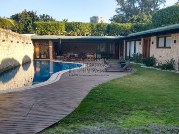 Casa com 8 Quartos à Venda, 1.500 m² em Barra Da Tijuca - Rio De Janeiro