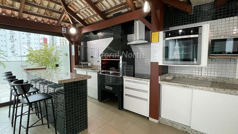 Imagem Apartamento com 3 Quartos à Venda, 140 m² em Centro - Balneário Camboriú Imagem Apartamento com 3 Quartos à Venda, 140 m² em Centro - Balneário Camboriú