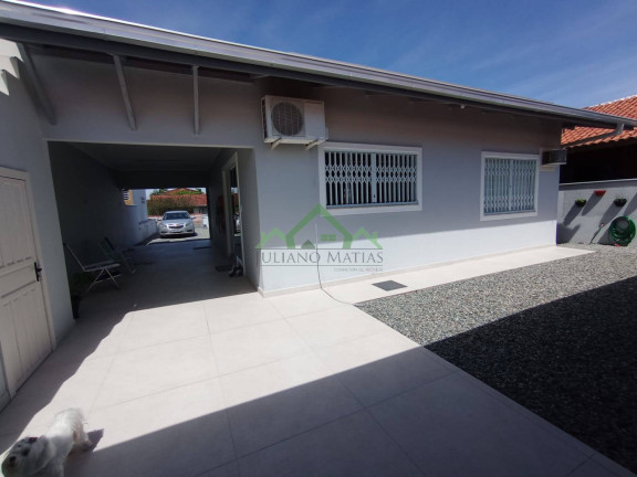 Imagem Casa com 3 Quartos à Venda, 360 m² em Centro - Balneário Barra Do Sul