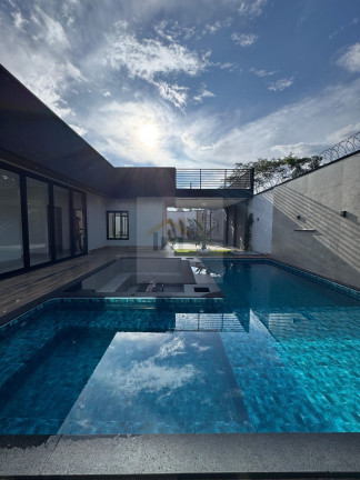 Casa com 3 Quartos à Venda, 260 m² em Parque Das Flores - Goiânia