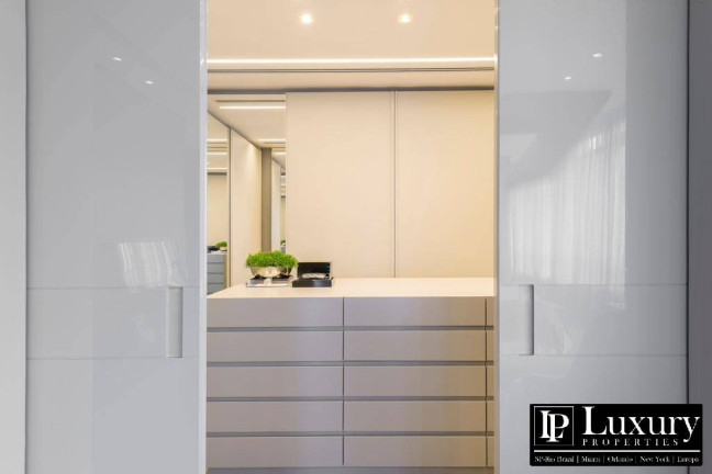 Imagem Apartamento com 3 Quartos à Venda, 556 m² em Itaim Bibi - São Paulo