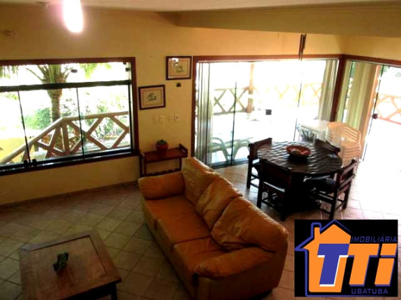 Imagem Casa com 3 Quartos à Venda, 1.000 m² em Praia Grande - Ubatuba Imagem Casa com 3 Quartos à Venda, 1.000 m² em Praia Grande - Ubatuba