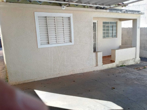 Imagem Casa com 3 Quartos à Venda,  em Vila Santa Maria (vila Xavier) - Araraquara