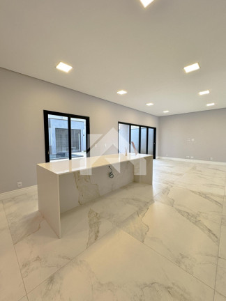 Imagem Casa de Condomínio com 5 Quartos à Venda, 393 m² em Alphaville - Santana De Parnaíba Imagem Casa de Condomínio com 5 Quartos à Venda, 393 m² em Alphaville - Santana De Parnaíba