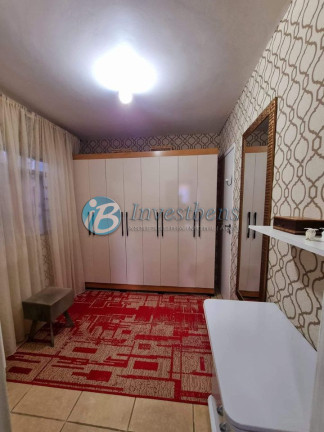 Imagem Casa com 4 Quartos à Venda, 190 m² em Novo Mundo - Curitiba