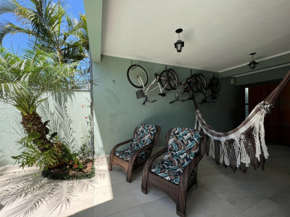 Imagem Casa com 3 Quartos à Venda, 210 m² em Moinhos De Vento - Canoas