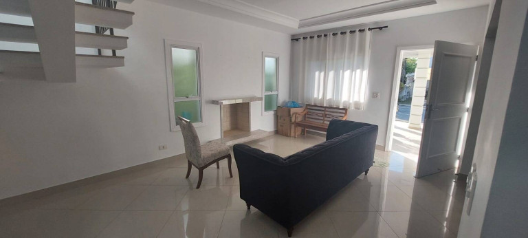 Sobrado com 4 Quartos à Venda, 250 m² em Urbanova - São José Dos Campos