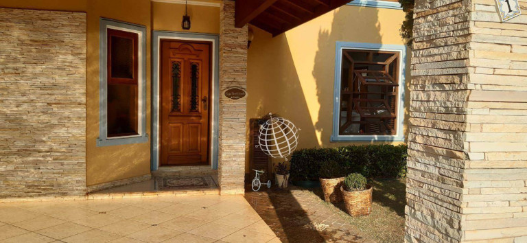 Imagem Casa com 3 Quartos à Venda, 219 m² em Loanda - Atibaia
