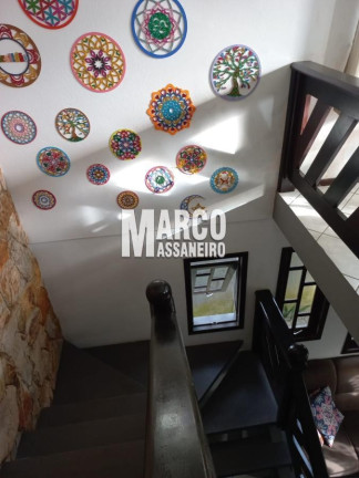 Imagem Casa com 5 Quartos à Venda, 450 m² em Centro - Balneário Barra Do Sul Imagem Casa com 5 Quartos à Venda, 450 m² em Centro - Balneário Barra Do Sul