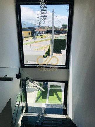 Imagem Casa com 3 Quartos à Venda, 135 m² em Flórida - Praia Grande Imagem Casa com 3 Quartos à Venda, 135 m² em Flórida - Praia Grande