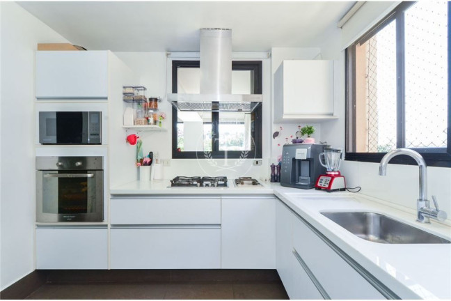 Imagem Apartamento com 3 Quartos à Venda, 159 m² em Real Parque - São Paulo