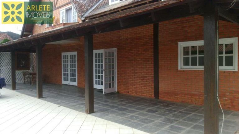 Imagem Casa com 4 Quartos à Venda, 800 m² em Centro - Porto Belo Imagem Casa com 4 Quartos à Venda, 800 m² em Centro - Porto Belo