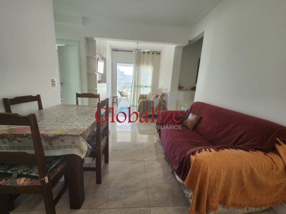 Imóvel com 2 Quartos à Venda, 75 m² em Embaré - Santos