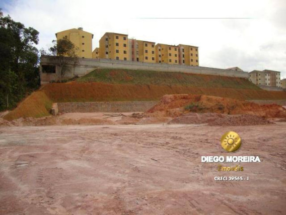 Imagem Terreno para Alugar, 17 m² em Terra Preta - Mairiporã