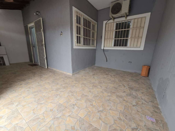 Casa com 2 Quartos à Venda,  em Maracanã - Praia Grande
