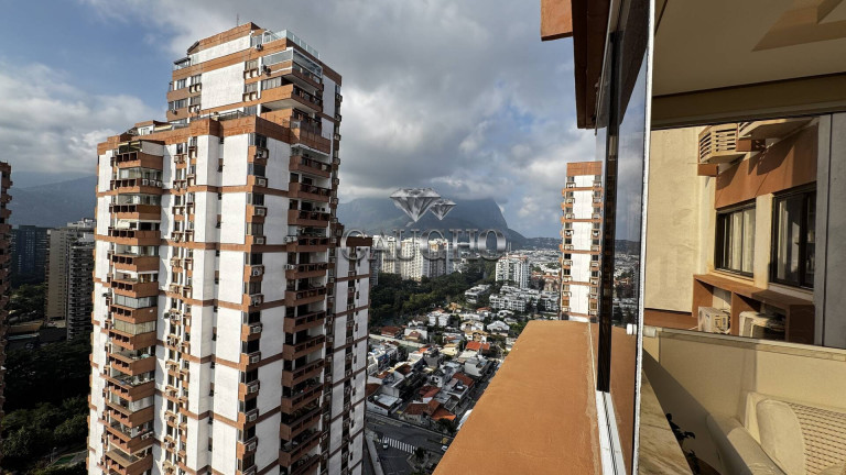 Imagem Apartamento com 3 Quartos à Venda, 127 m² em Barra Da Tijuca - Rio De Janeiro