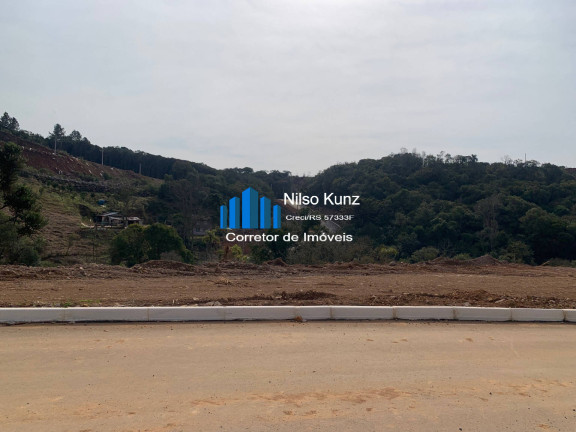 Imagem Terreno à Venda, 240 m² em Barracão - Bento Gonçalves Imagem Terreno à Venda, 240 m² em Barracão - Bento Gonçalves