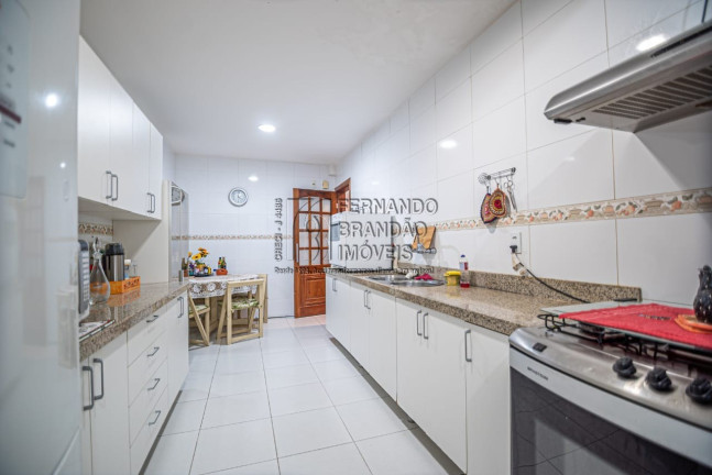 Imagem Imóvel com 3 Quartos à Venda, 186 m² em Copacabana - Rio De Janeiro