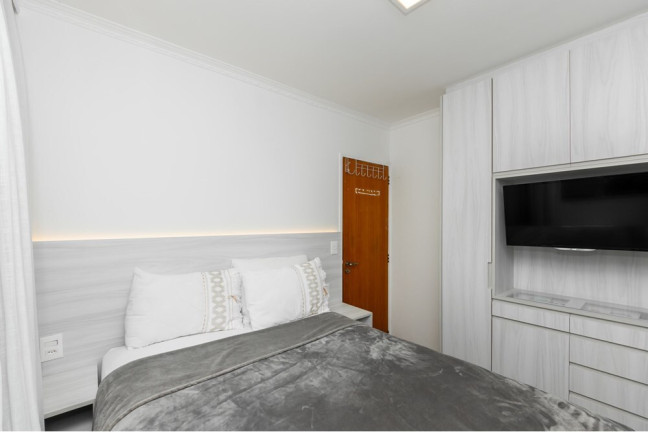 Imagem Imóvel com 2 Quartos à Venda, 50 m² em Capão Redondo - São Paulo