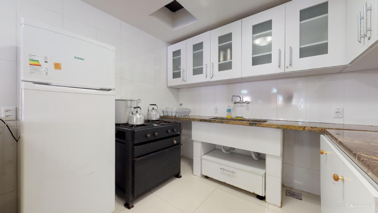 Imagem Apartamento com 2 Quartos à Venda, 74 m² em Tristeza - Porto Alegre Imagem Apartamento com 2 Quartos à Venda, 74 m² em Tristeza - Porto Alegre